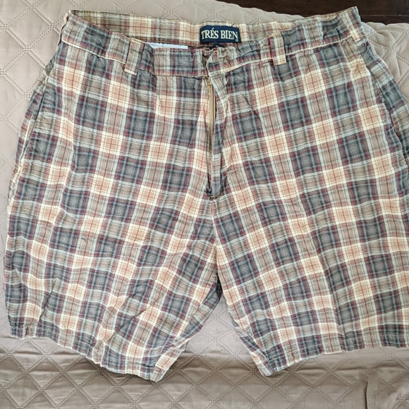 Men's Tres Bien shorts sz 38 - Picture 1 of 3